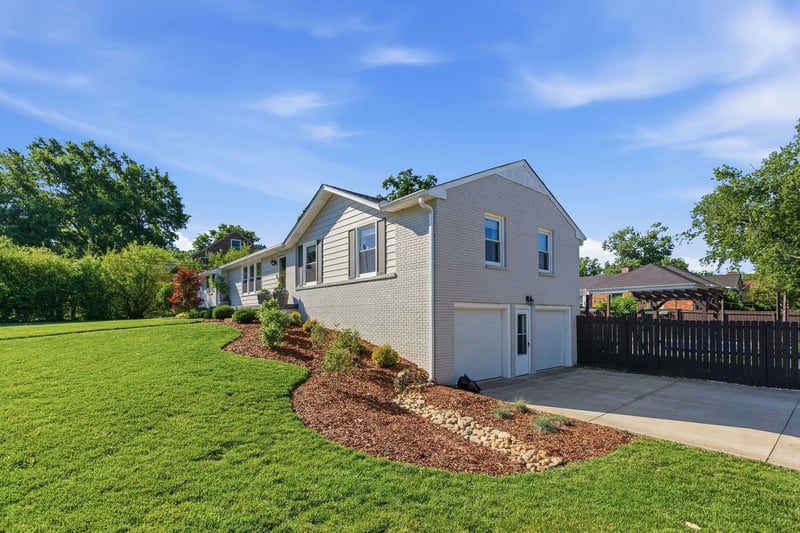 6305 Saint Henry Dr, Nashville, TN 37205