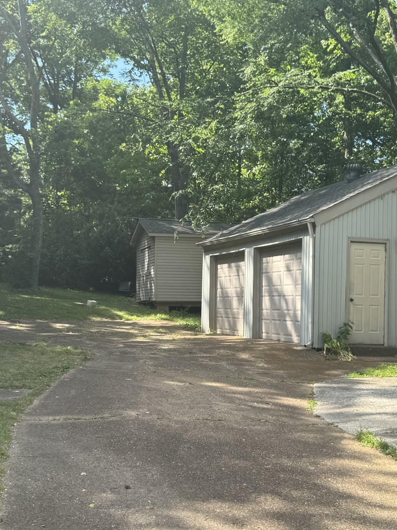 536 New Castle Ln, Hermitage, TN 37076