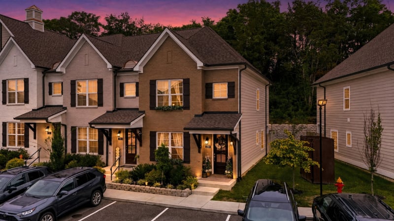 730 Old Hickory Blvd #208, Nashville, TN 37209