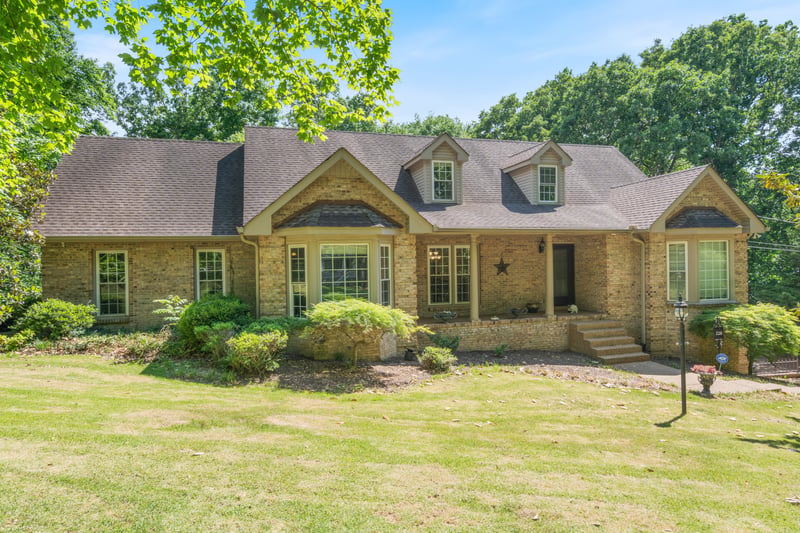 228 Druid Hills Dr, Dickson, TN 37055