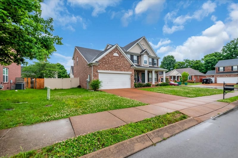6000 Thrush Ct, Spring Hill, TN 37174