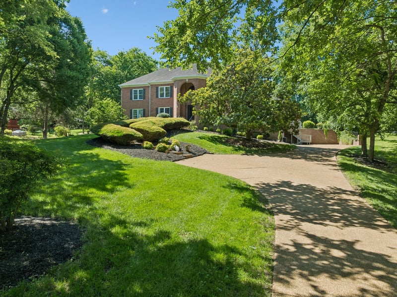 9111 Brentmeade Blvd, Brentwood, TN 37027