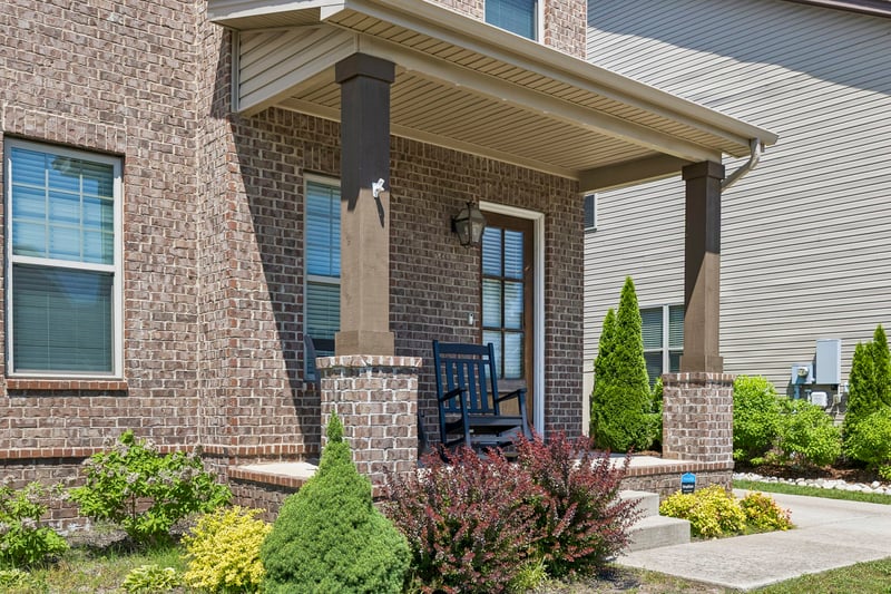 1649 Brockton Ln, Nashville, TN 37221