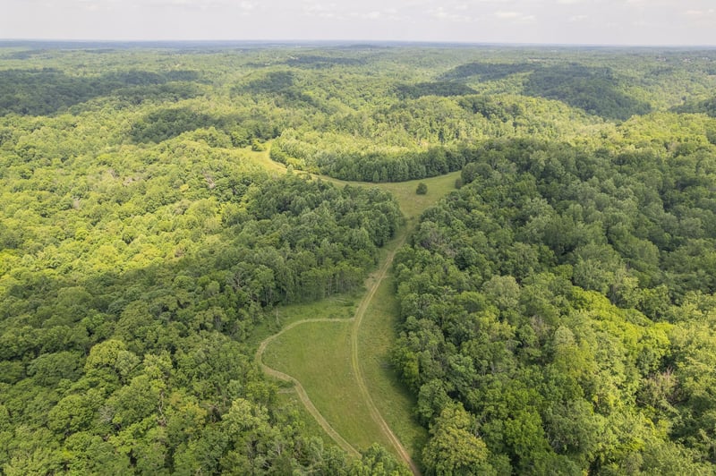 Rbk , Bethpage, TN 37022