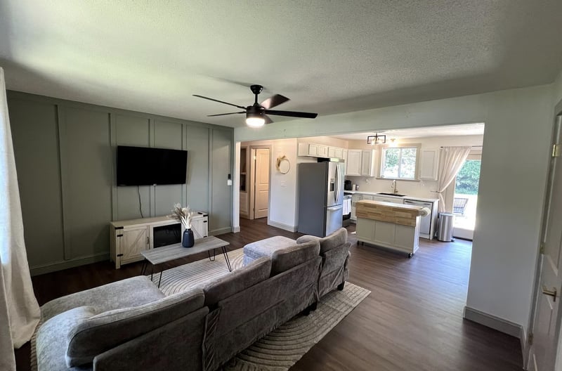 6030 Sedgeridge Ave, Murfreesboro, TN 37129