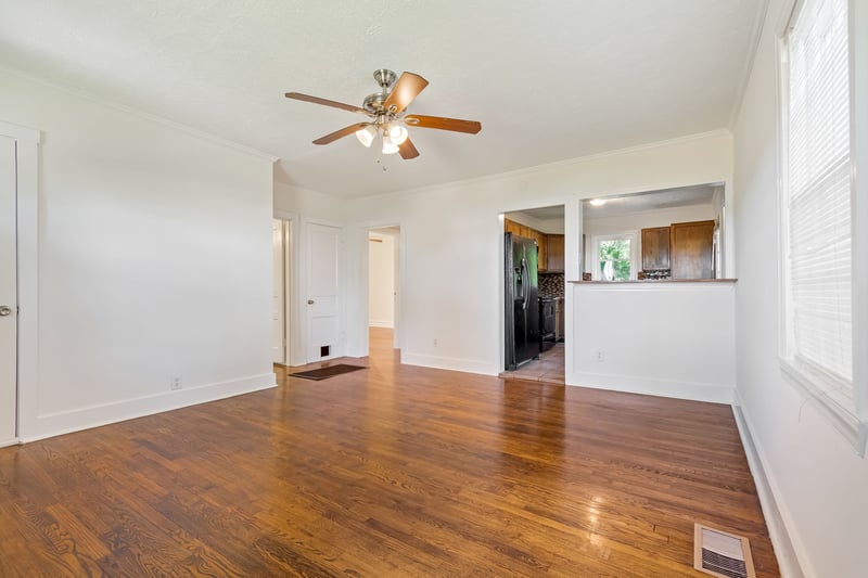 2008 Thomas Ave, Columbia, TN 38401