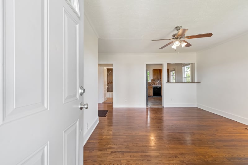 2008 Thomas Ave, Columbia, TN 38401