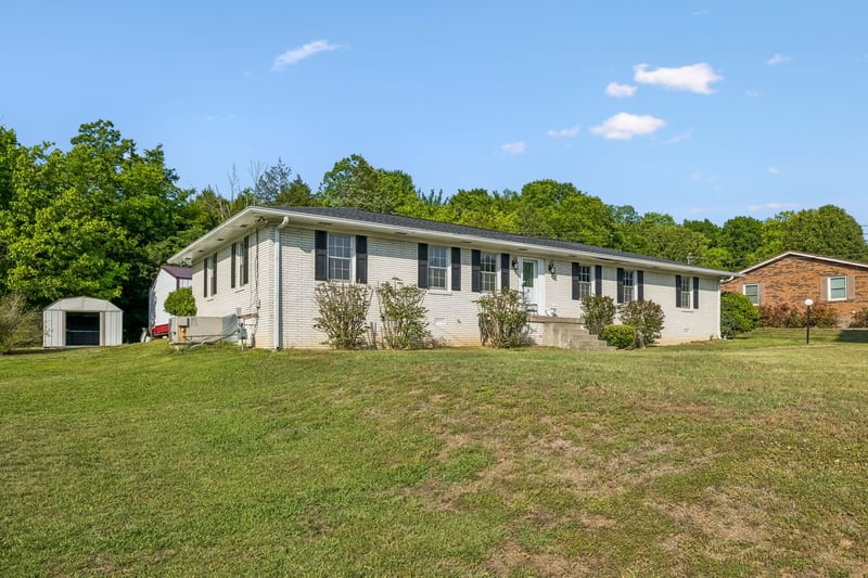 212 Dixon Springs Hwy, Carthage, TN 37030