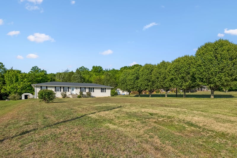 212 Dixon Springs Hwy, Carthage, TN 37030