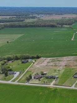 561 White Rd, Portland, TN 37148