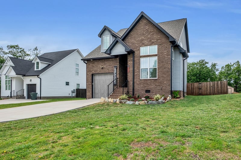 208 Freedom Dr, Portland, TN 37148