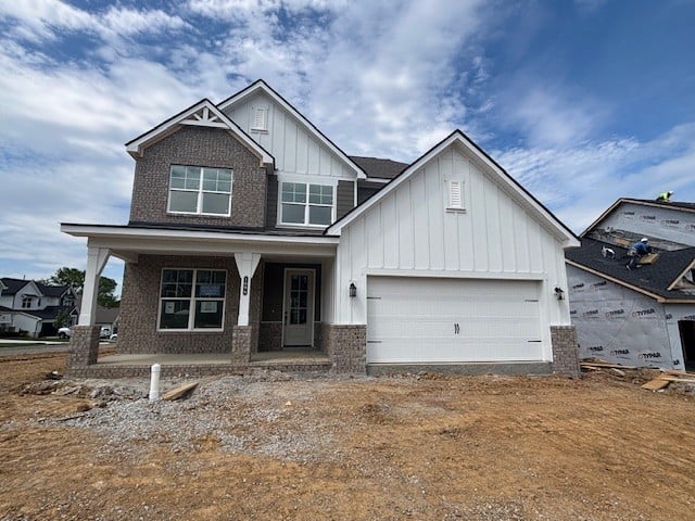 1096 Callaway Dr, Lebanon, TN 37087