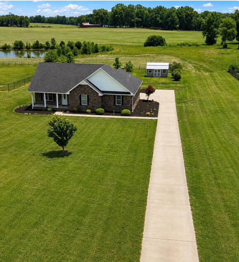 663 Jackson Rd, Portland, TN 37148
