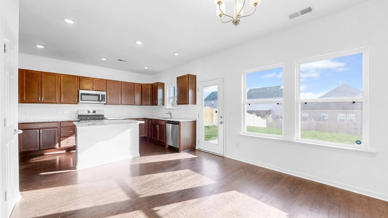 156 Hampshire Way, White House, TN 37188