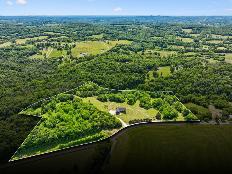 2064 Roberts Rd, Watertown, TN 37184