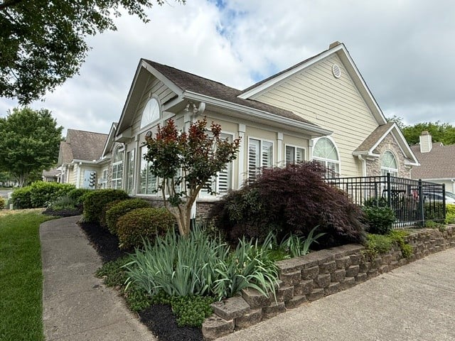 825 Browns Ln #603, Gallatin, TN 37066
