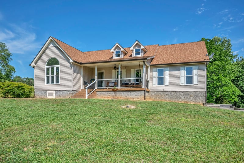 643 Bear Creek Valley Rd, Bon Aqua, TN 37025
