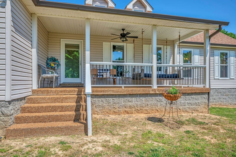 643 Bear Creek Valley Rd, Bon Aqua, TN 37025