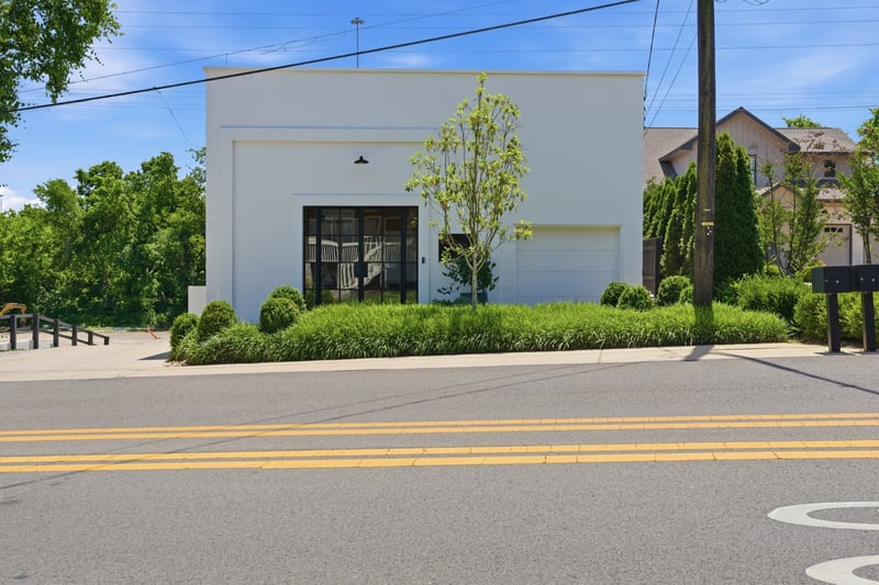 829 Gale Ln, Nashville, TN 37204
