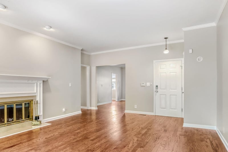 229 Westchase Dr, Nashville, TN 37205