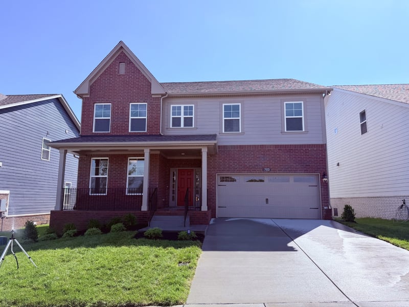 703 Tompkins Ln, Gallatin, TN 37066