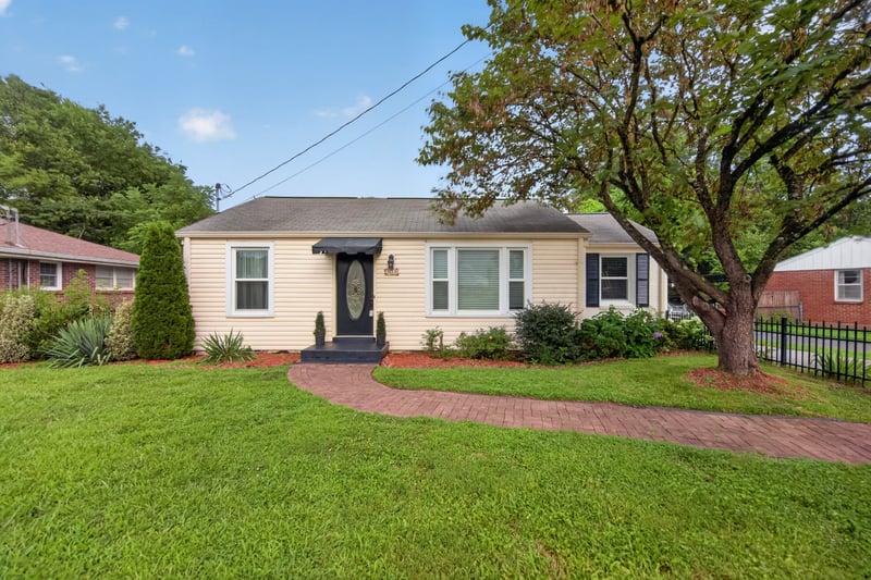 3210 Southlake Dr, Nashville, TN 37211