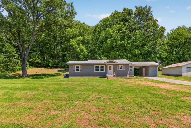 4854 Dry Fork Rd, Hampshire, TN 38461