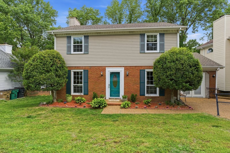 5141 English Village Dr, Nashville, TN 37211