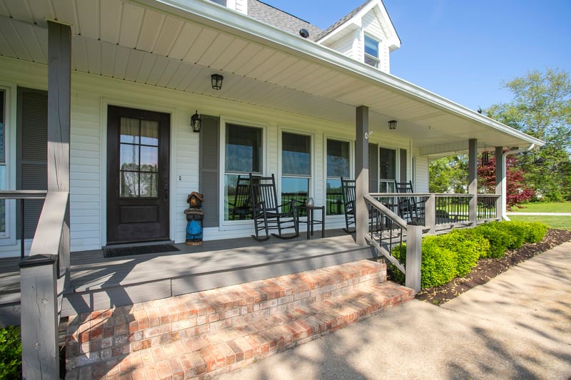 1043 Shelton Rd, Charlotte, TN 37036