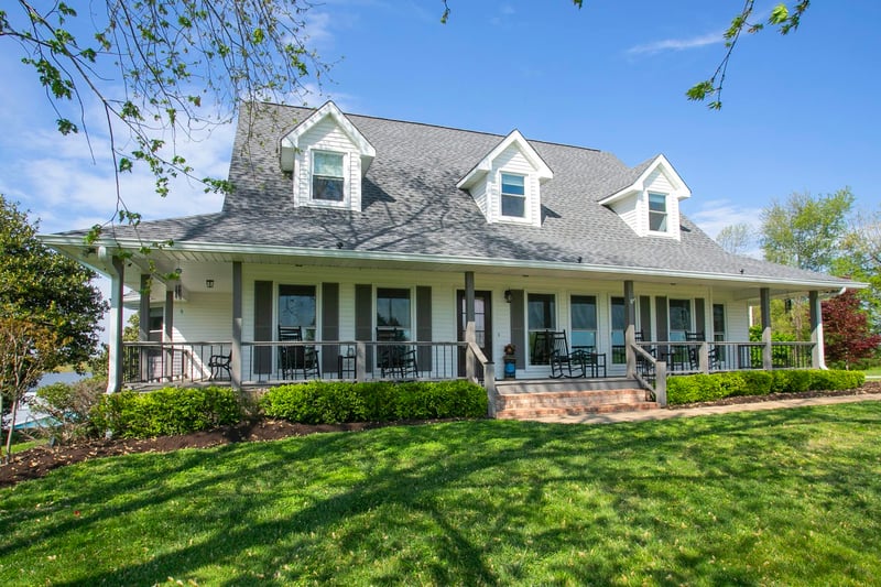 1043 Shelton Rd, Charlotte, TN 37036