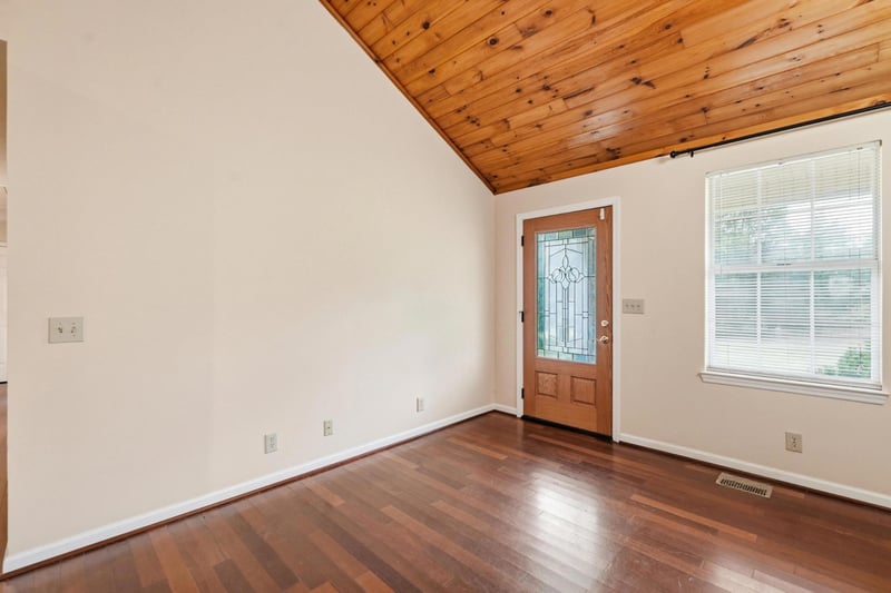 5 Allen Ln, Brush Creek, TN 38547