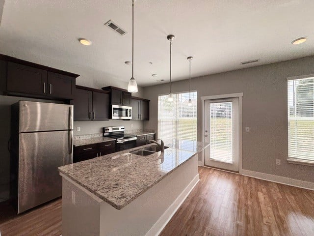 6016 Hillside Ln, Spring Hill, TN 37174