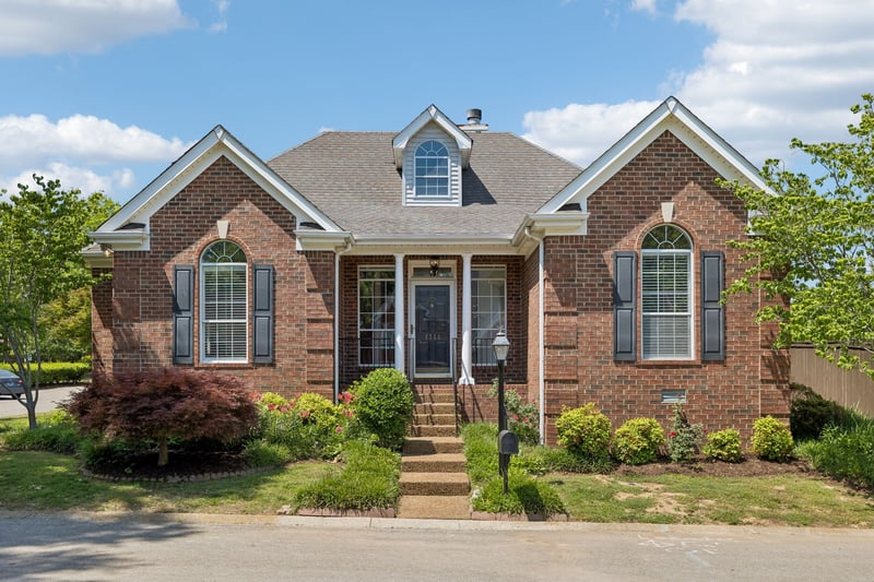 1712 Fieldcrest Cir, Franklin, TN 37064
