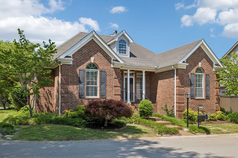 1712 Fieldcrest Cir, Franklin, TN 37064
