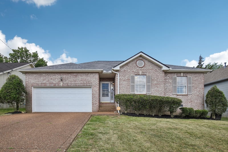 2812 Stokers Ln, Nashville, TN 37207