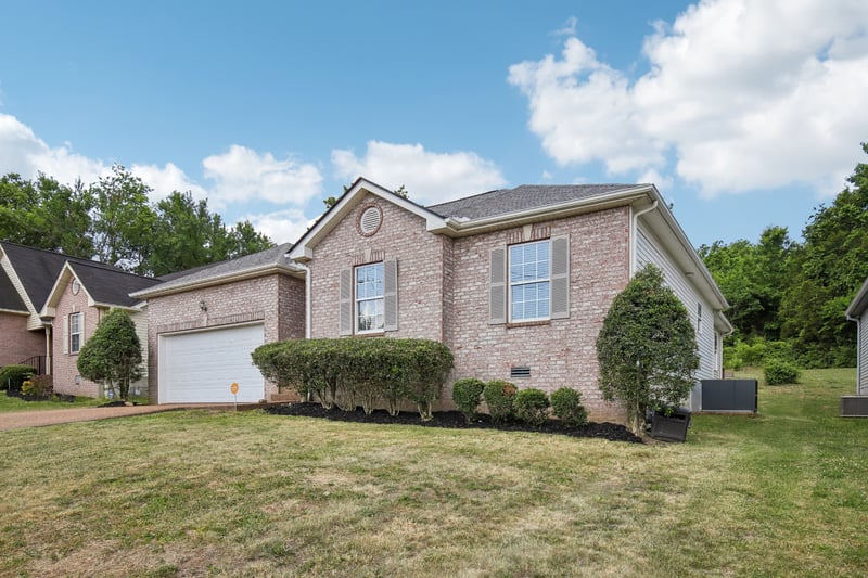 2812 Stokers Ln, Nashville, TN 37207