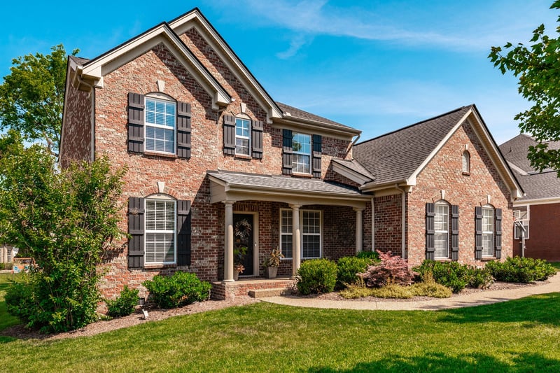 1077 Avery Trace Cir, Hendersonville, TN 37075
