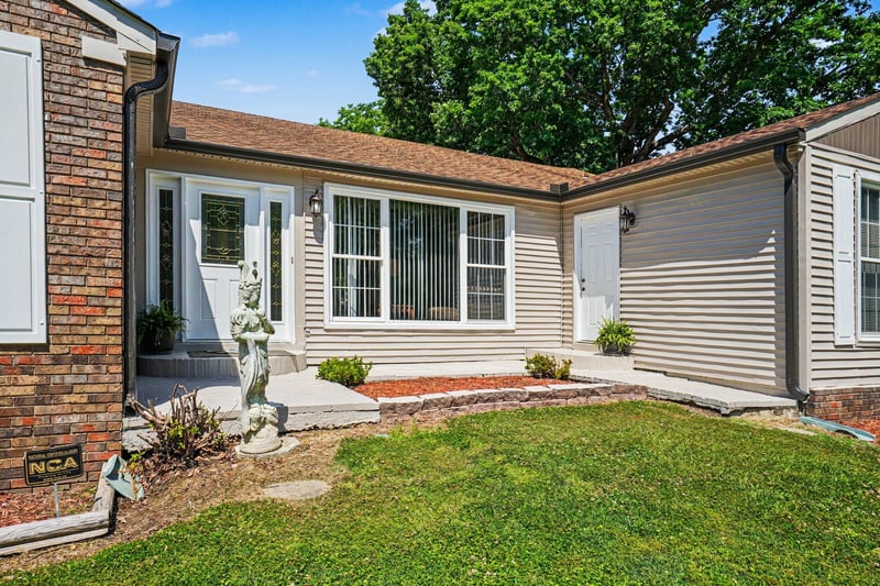 120 Slater St, White Bluff, TN 37187