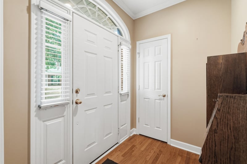 2 Hosier Ct, Lebanon, TN 37087