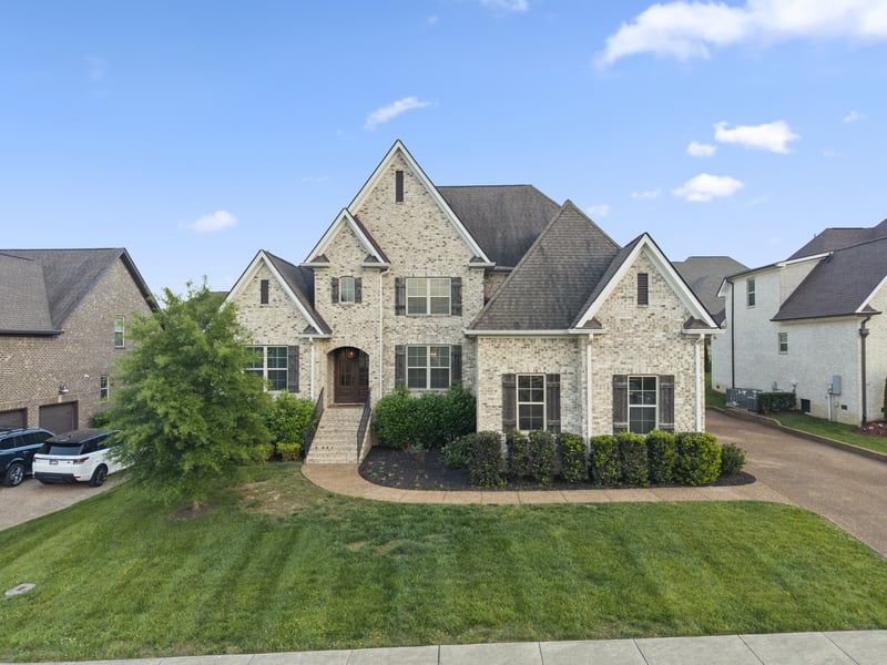 5005 Wallaby Dr, Spring Hill, TN 37174