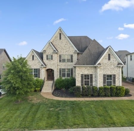 5005 Wallaby Dr, Spring Hill, TN 37174