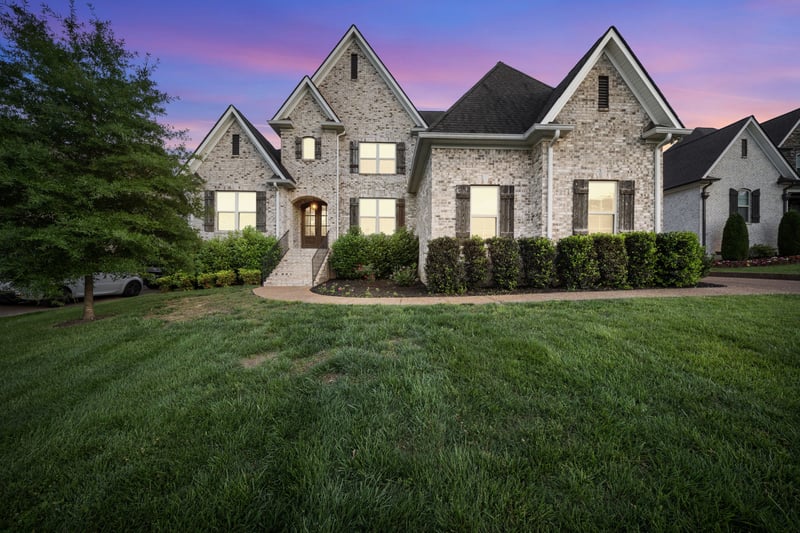 5005 Wallaby Dr, Spring Hill, TN 37174