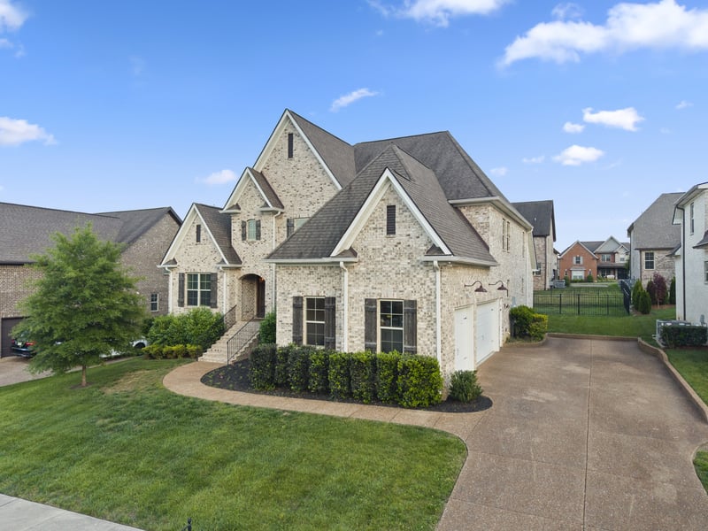 5005 Wallaby Dr, Spring Hill, TN 37174