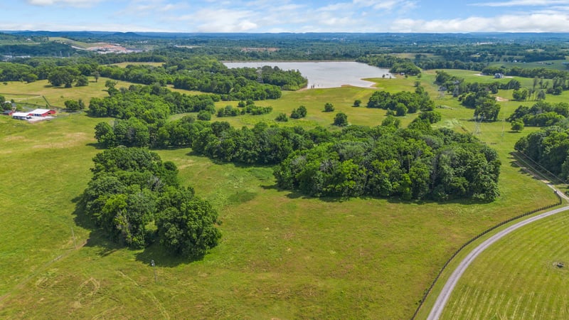 Darks Mill Rd, Columbia, TN 38401