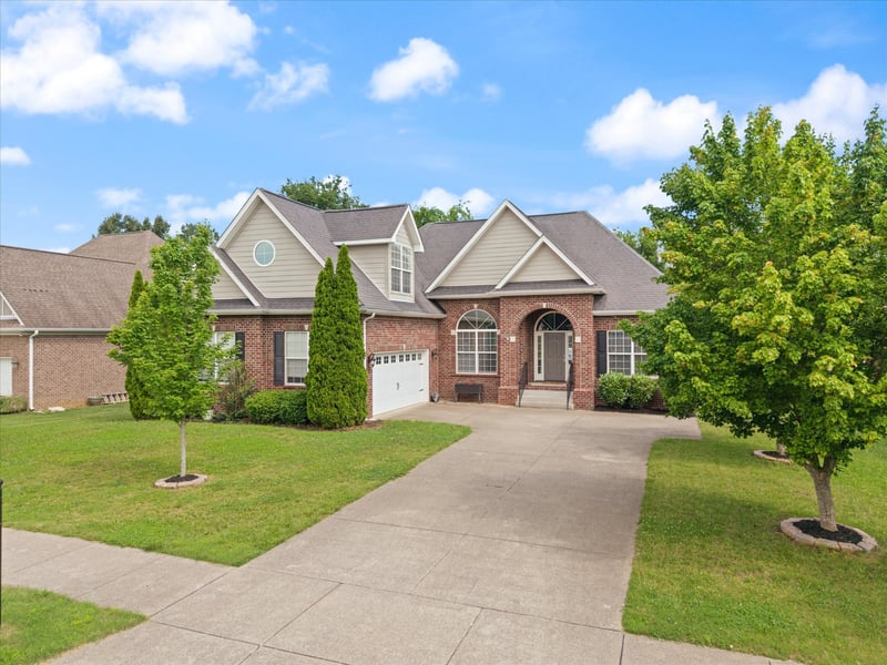 1041 Nealcrest Cir, Spring Hill, TN 37174