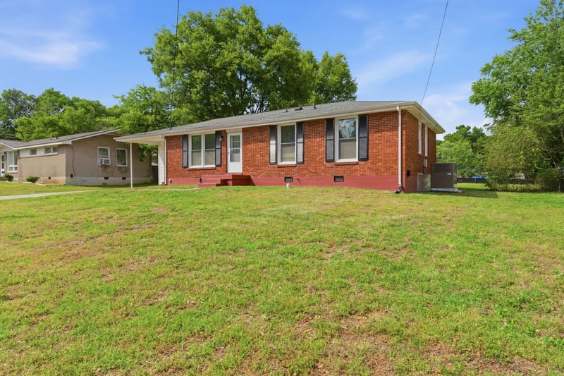 5020 Bonnameade Dr, Hermitage, TN 37076