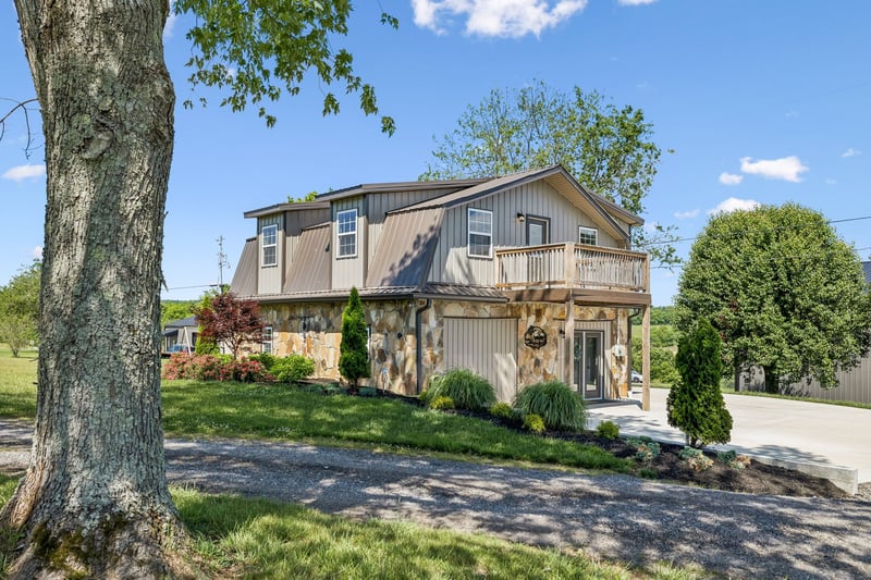 124 Hickman Creek Rd, Hickman, TN 38567
