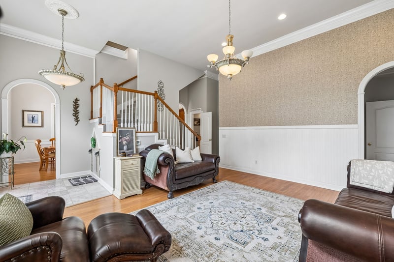 3841 Stevens Ln, Nashville, TN 37218