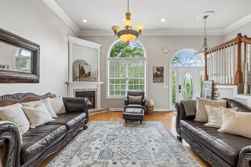 3841 Stevens Ln, Nashville, TN 37218