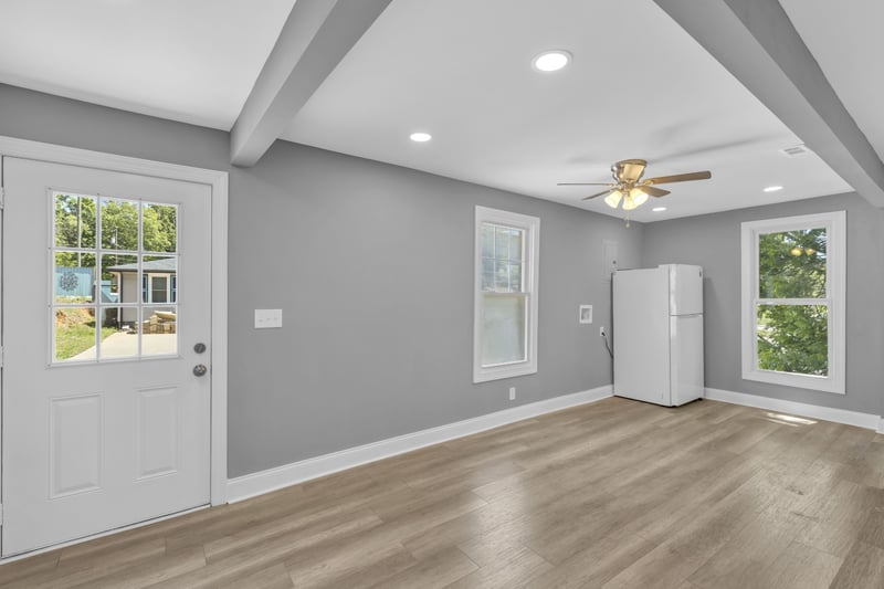 223 4th Ave, Springfield, TN 37172